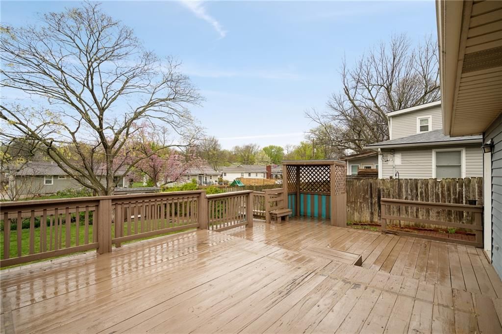 5537 Oliver Street — photo 9
