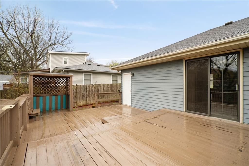 5537 Oliver Street — photo 10