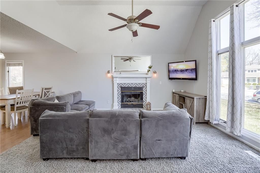 4054 SW Leeward Drive — photo 4
