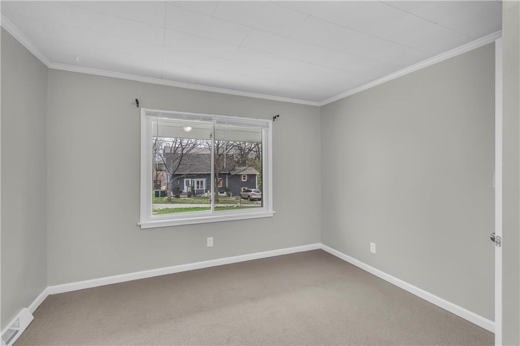 6915 NE 56th Street — photo 15