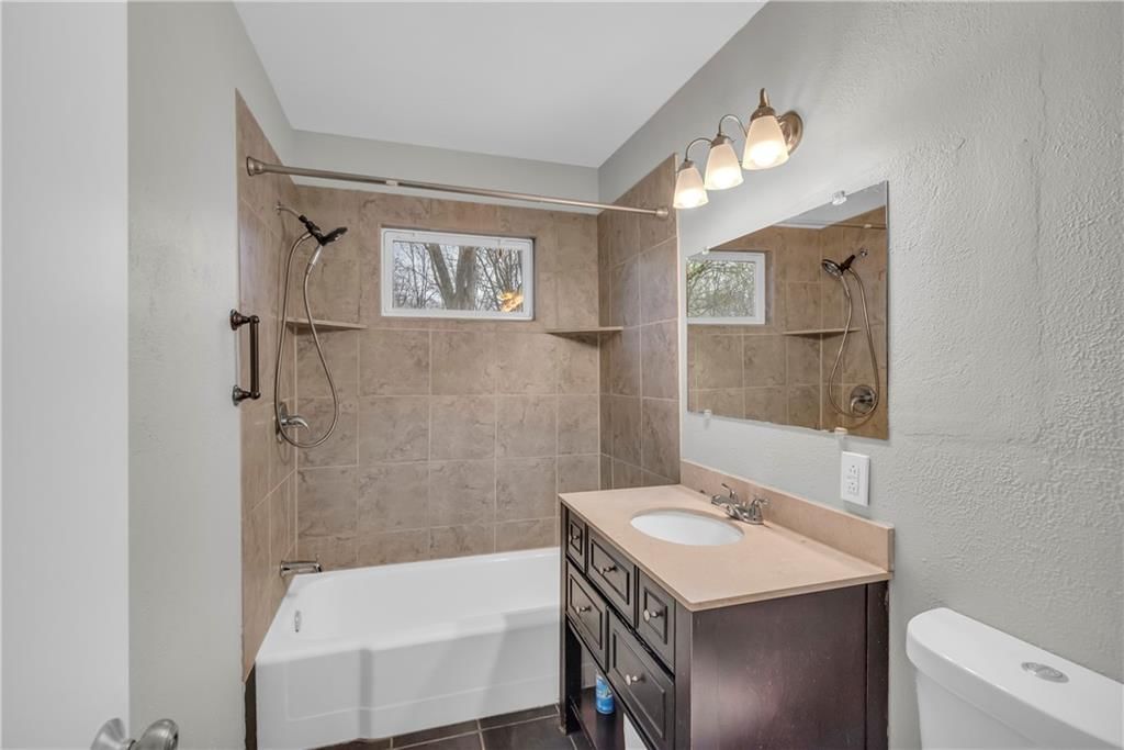 6915 NE 56th Street — photo 16