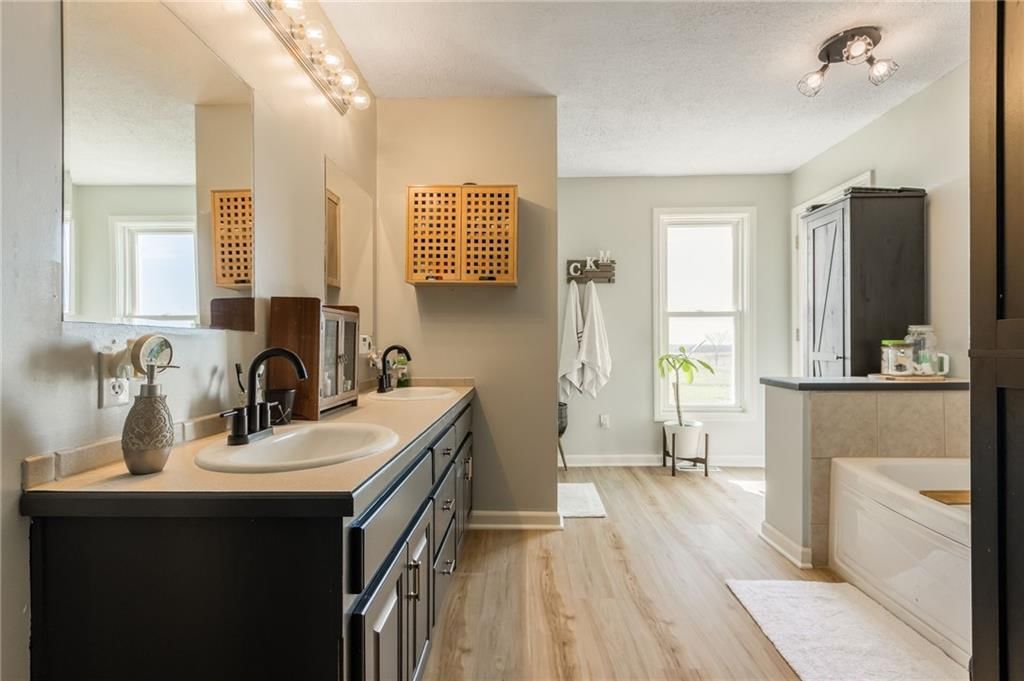 6512 N Witt Road — photo 32