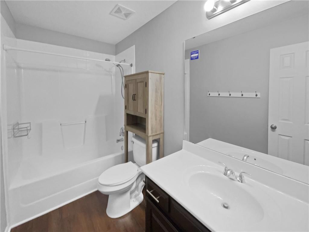 1015 Parkside Court — photo 13