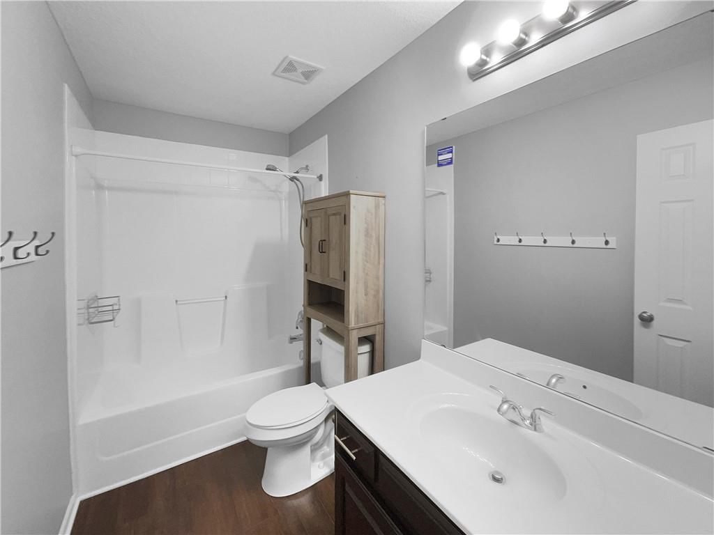1015 Parkside Court — photo 14