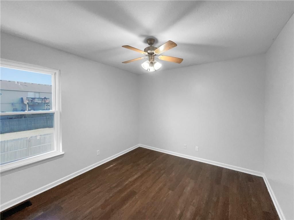 1015 Parkside Court — photo 15