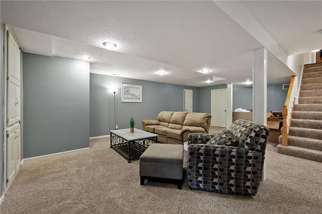 1021 SE Bridgehampton Way — photo 28