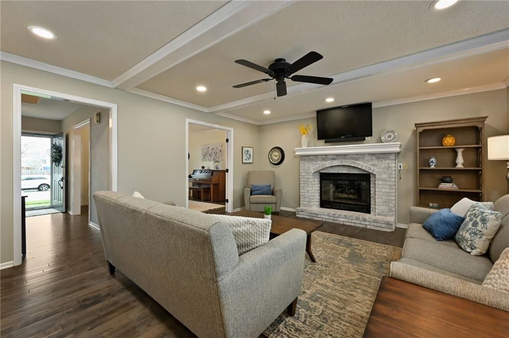 1021 SE Bridgehampton Way — photo 9