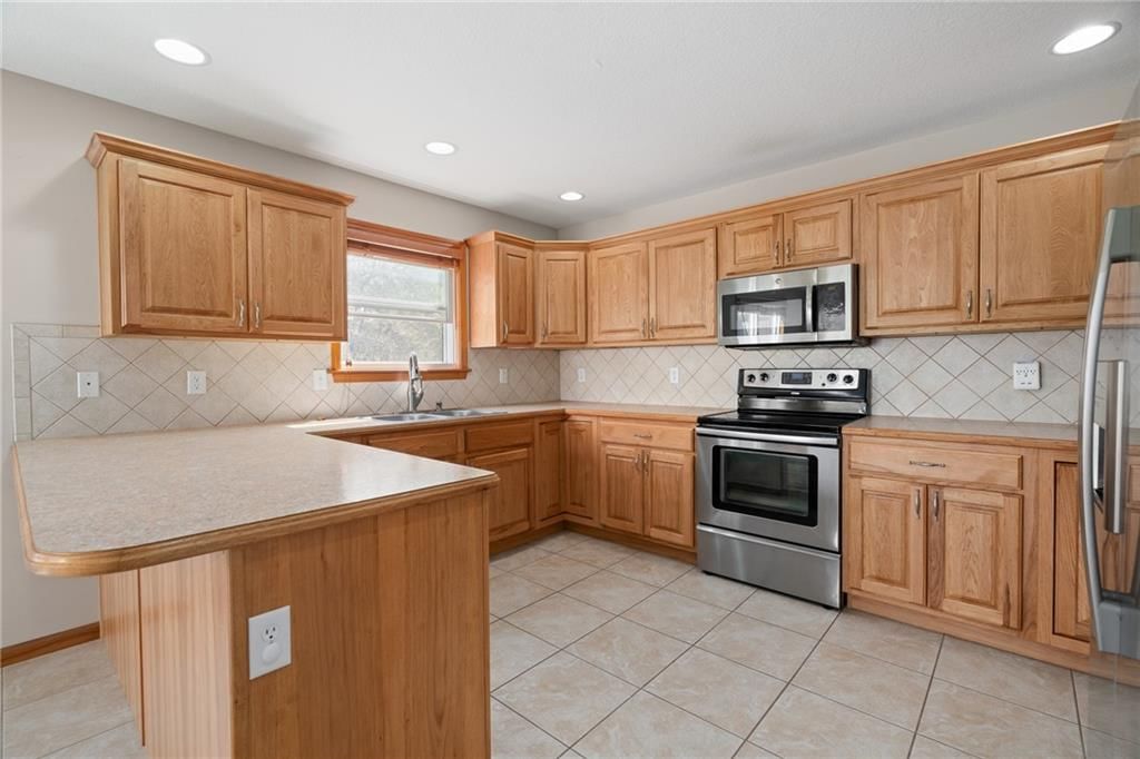 2910 Harper Street — photo 3