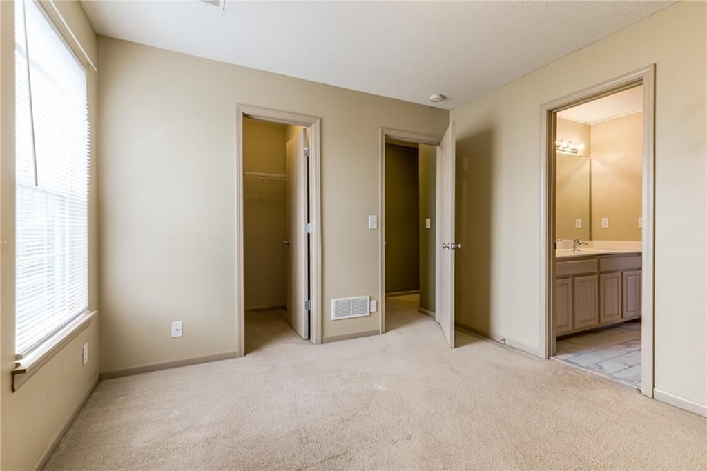 4637 NE 83rd Terrace — photo 30