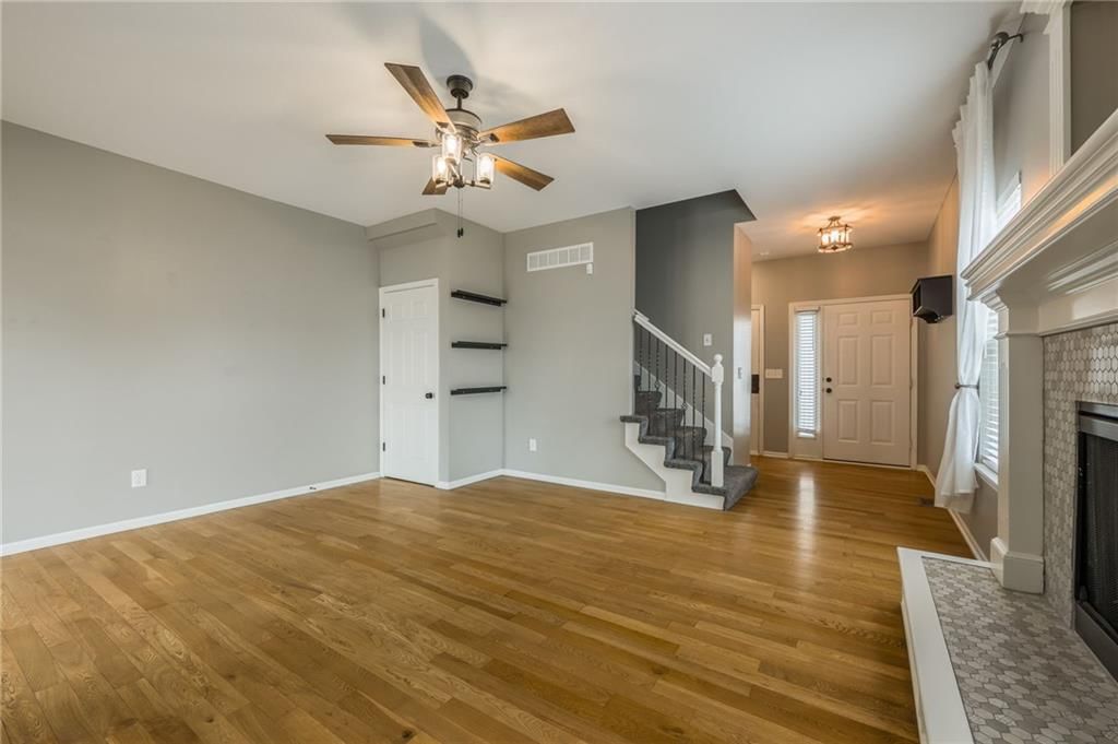12713 Walker Avenue — photo 9