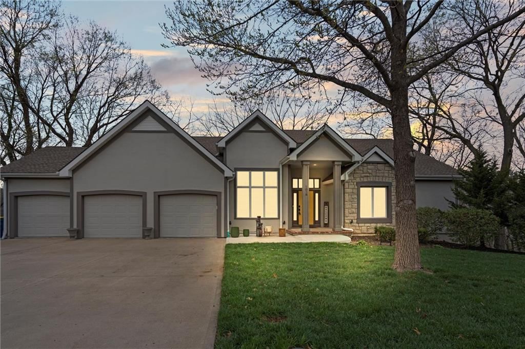 1018 Wildbriar Drive — photo 2
