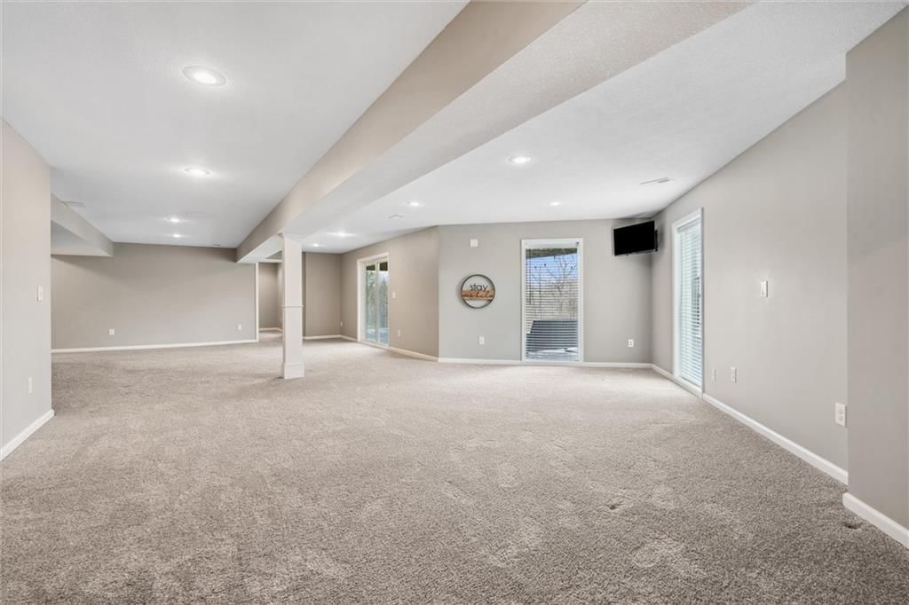 8533 Candlelight Lane — photo 44