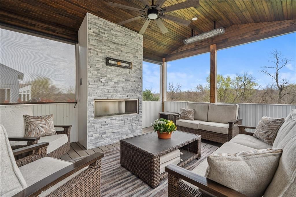 8533 Candlelight Lane — photo 48