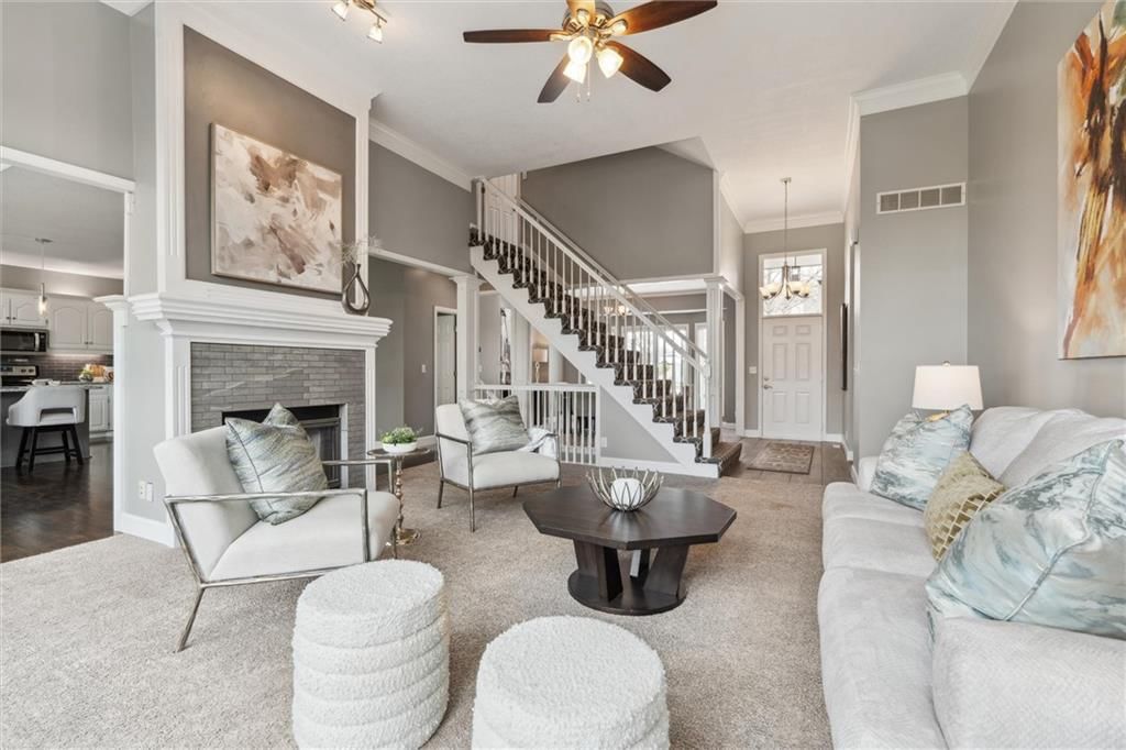 8533 Candlelight Lane — photo 10