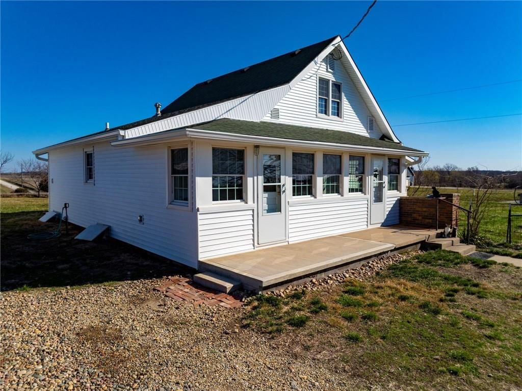 137 E 1400th Road — photo 36