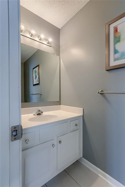 133 N Highland Drive — photo 19