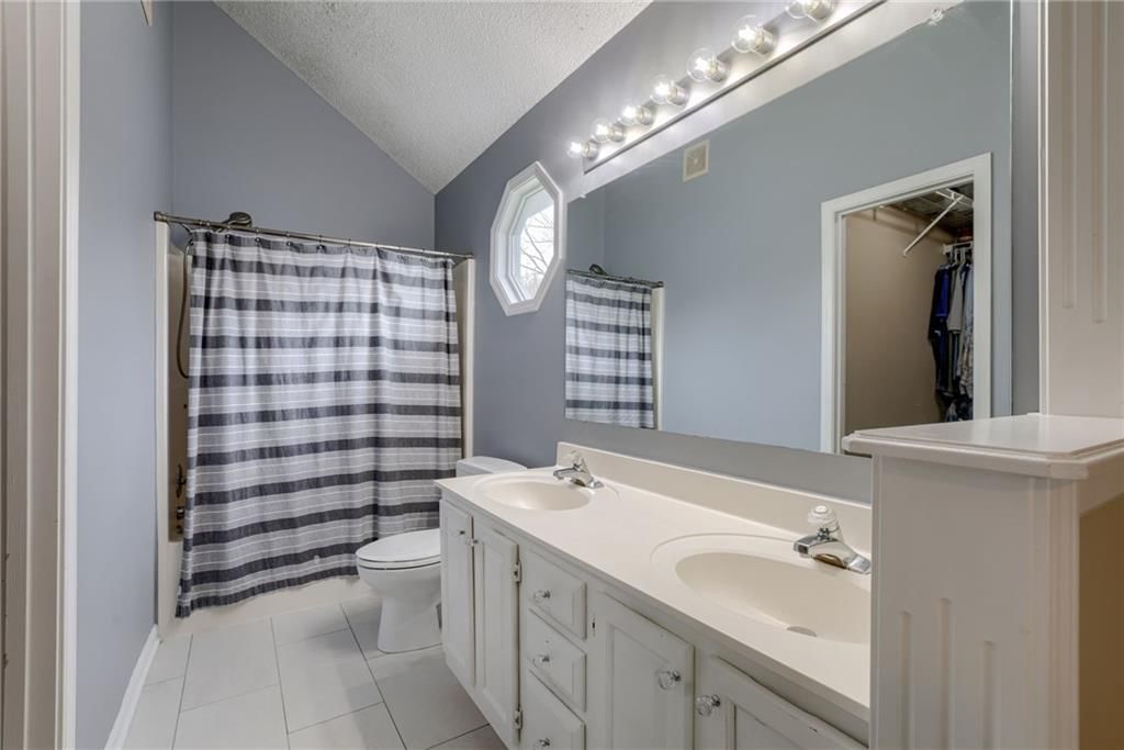 133 N Highland Drive — photo 23