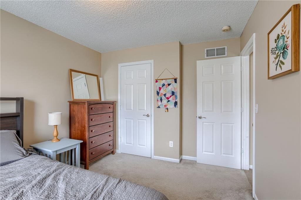 133 N Highland Drive — photo 26