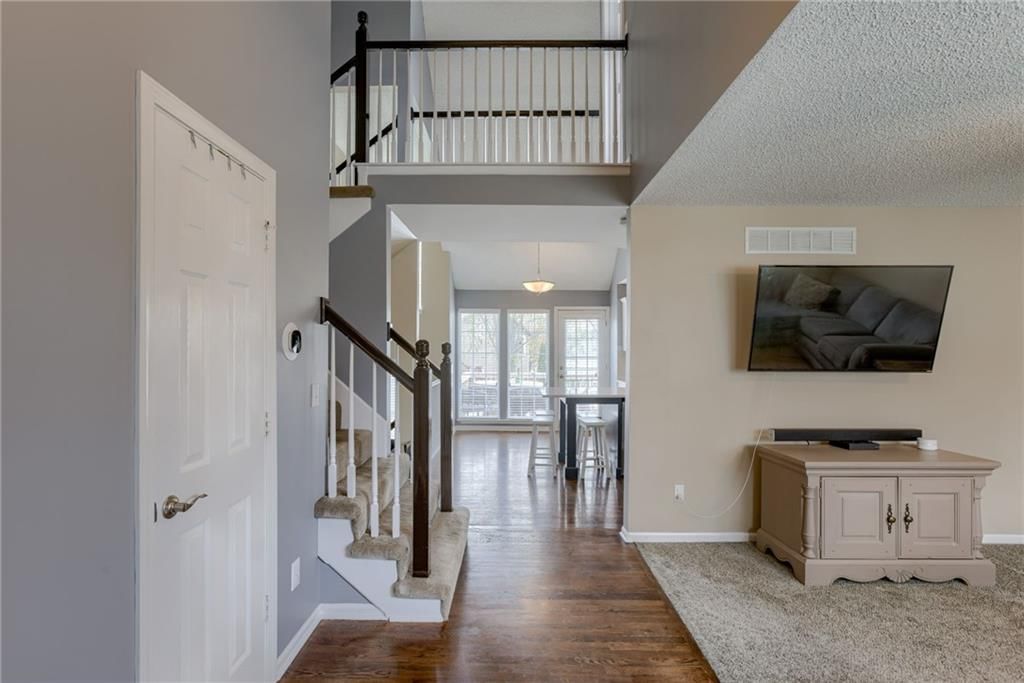 133 N Highland Drive — photo 6