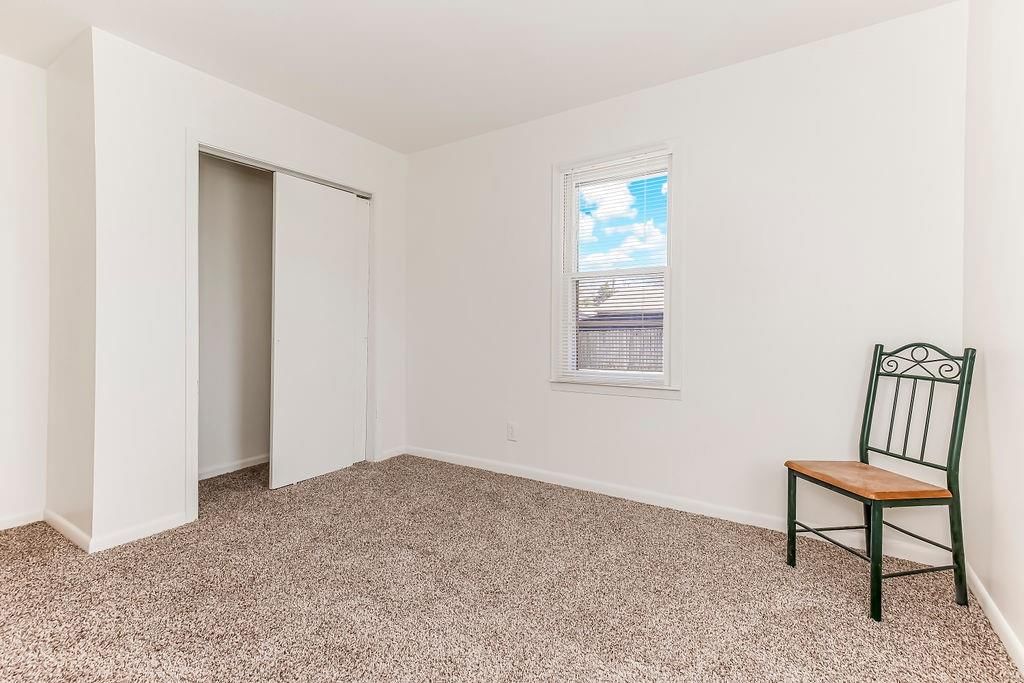 318 N Keeler Street — photo 20