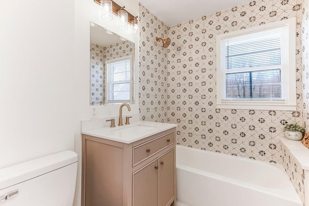 318 N Keeler Street — photo 21