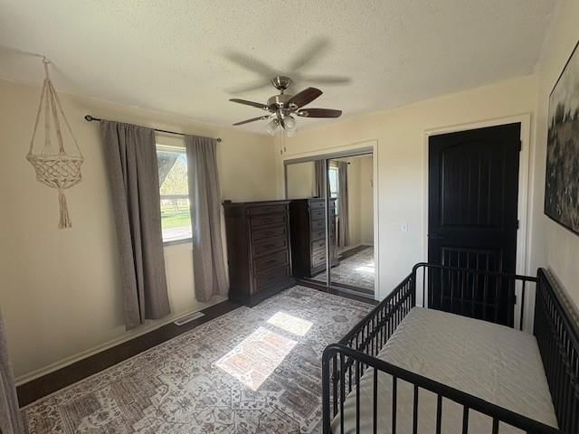 1000 E Walnut Street — photo 11