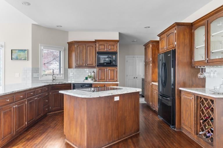 12234 Gillette Street — photo 12