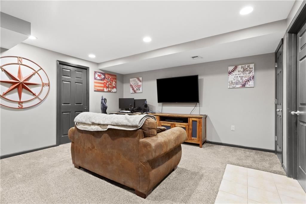 1115 NE Deerbrook Terrace — photo 30