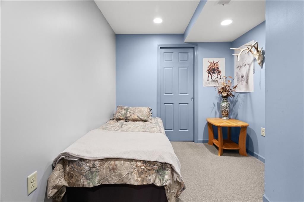 1115 NE Deerbrook Terrace — photo 32