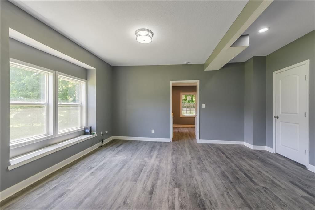 1804 Elmwood Avenue — photo 6