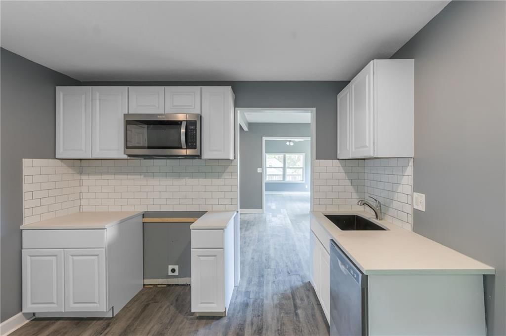 1804 Elmwood Avenue — photo 9