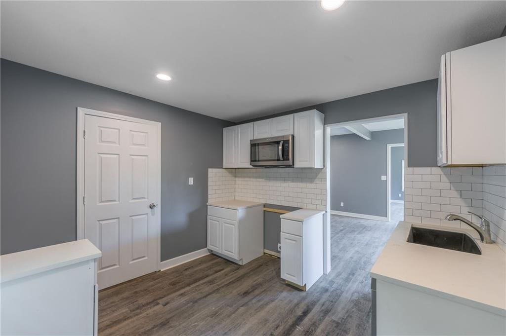 1804 Elmwood Avenue — photo 10