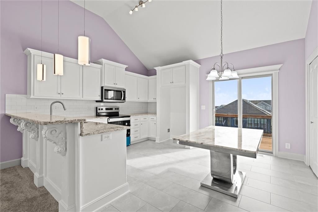 8910 SW 9th Terrace — photo 10