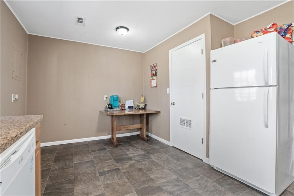 706 W Clay Street — photo 14