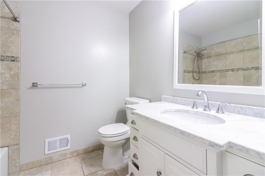 3022 S Kendall Drive — photo 16
