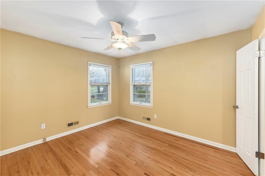 8821 W 70th Street — photo 17