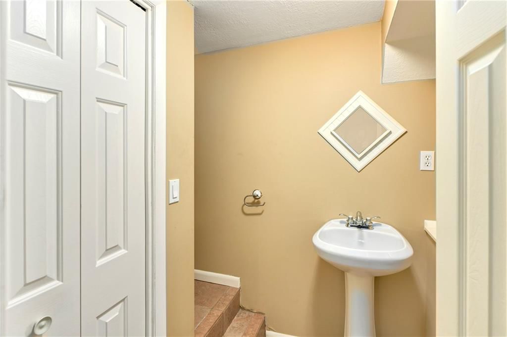 8821 W 70th Street — photo 26