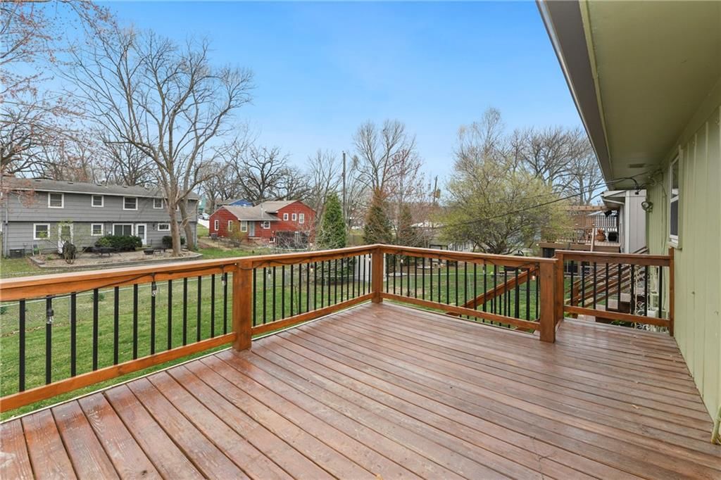 8821 W 70th Street — photo 27