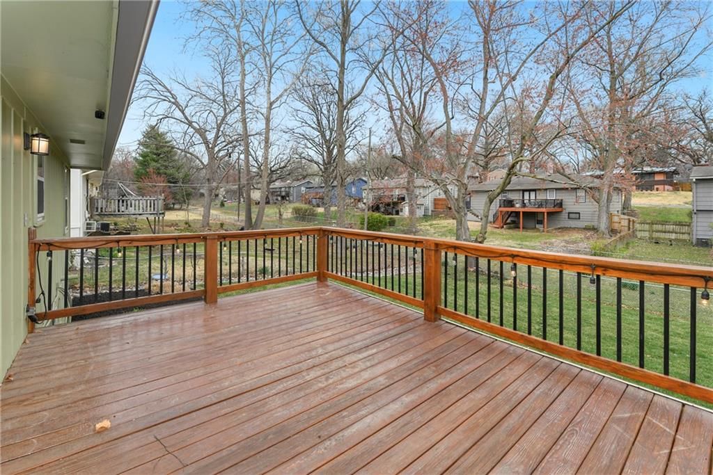 8821 W 70th Street — photo 28