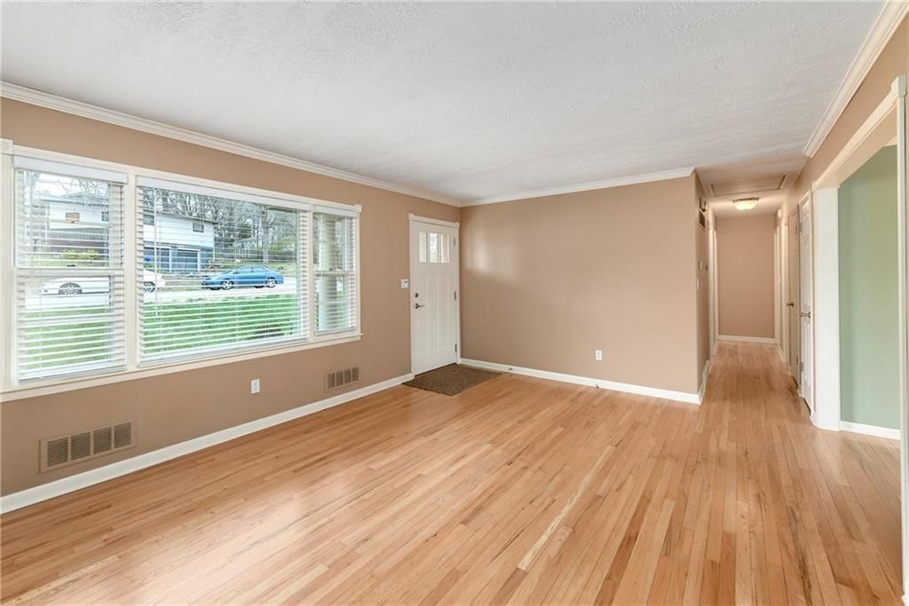 8821 W 70th Street — photo 5