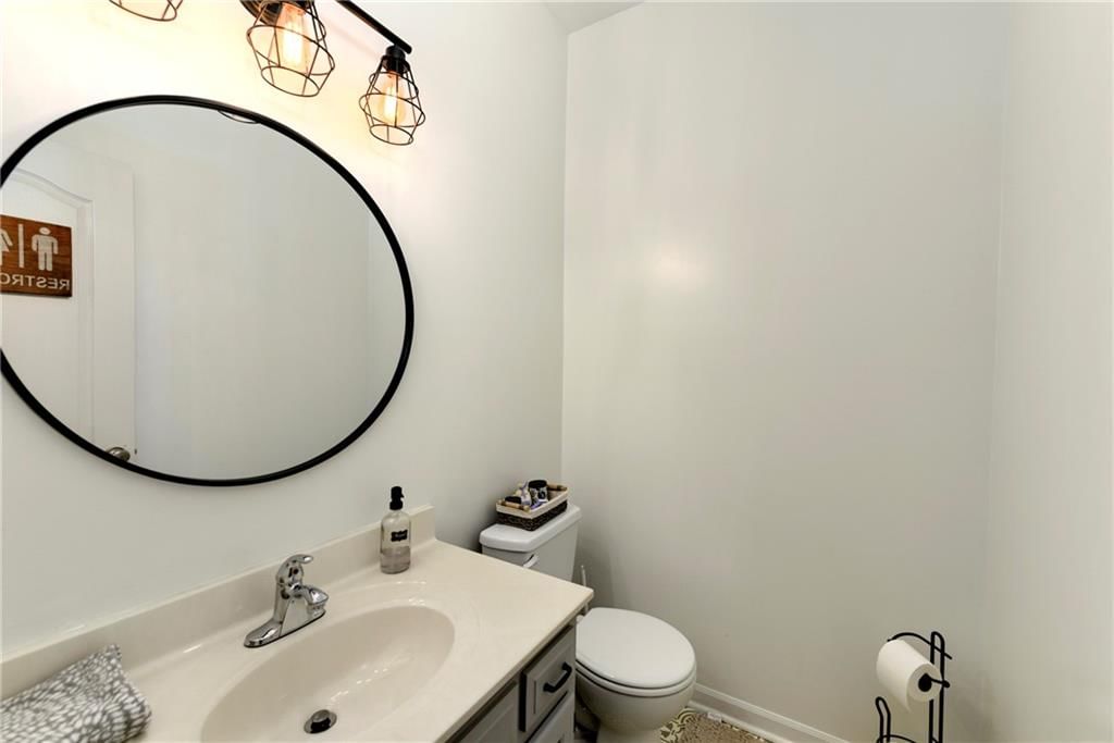 9712 N Highland Terrace — photo 14