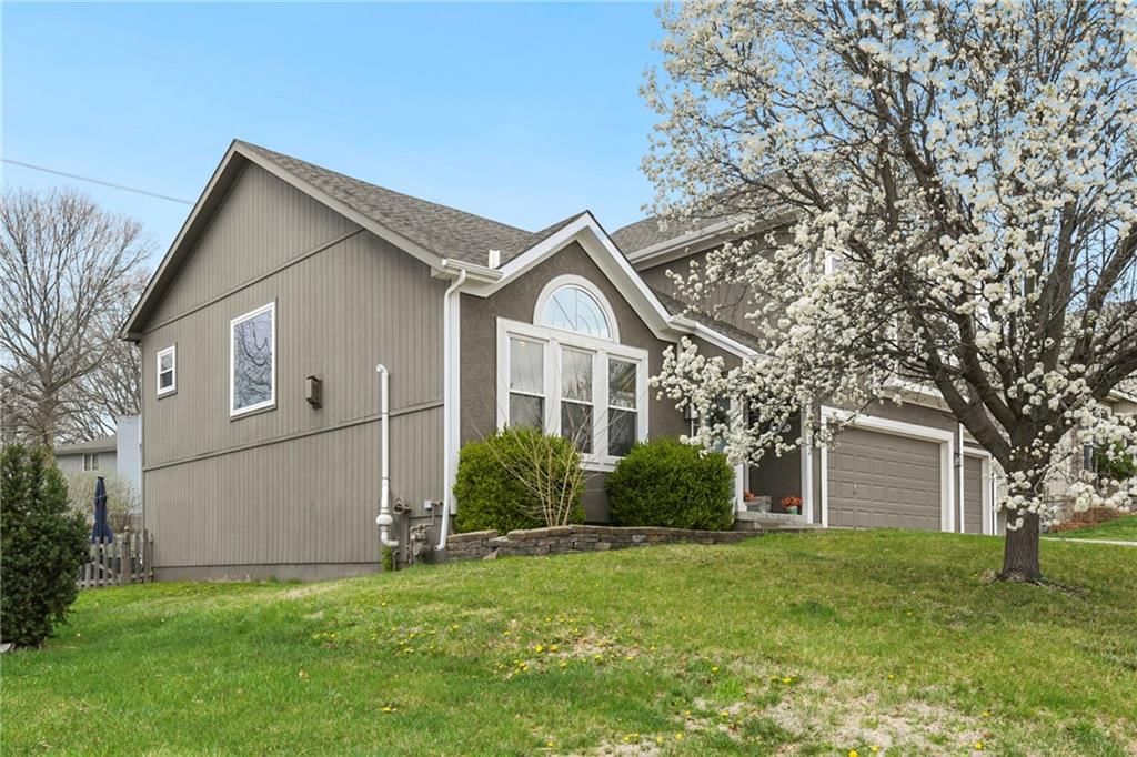 9712 N Highland Terrace — photo 3