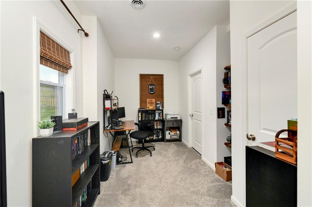9712 N Highland Terrace — photo 29
