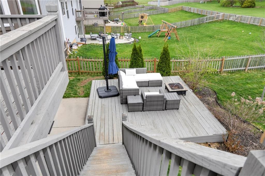 9712 N Highland Terrace — photo 31
