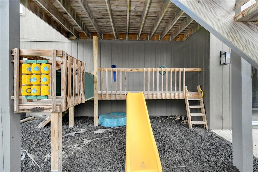 9712 N Highland Terrace — photo 32