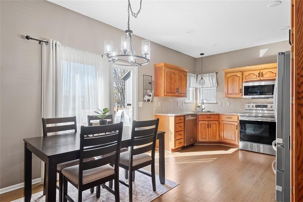 16437 W 158th Terrace — photo 8