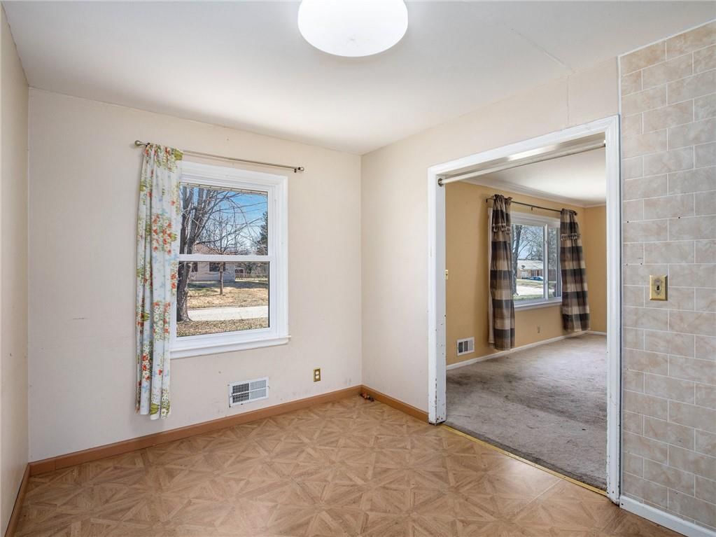 10108 Bellaire Avenue — photo 13