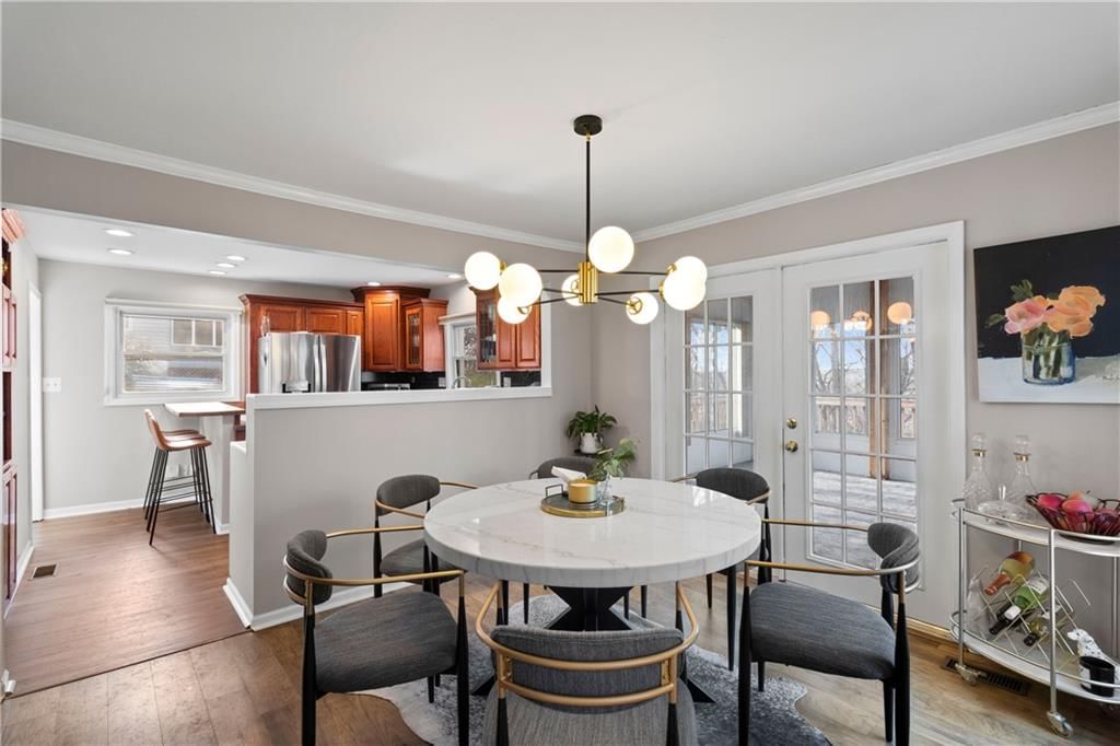 302 W Summit Street — photo 16