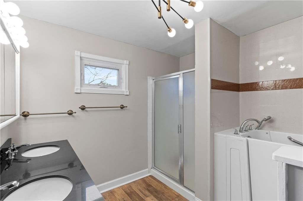 302 W Summit Street — photo 21