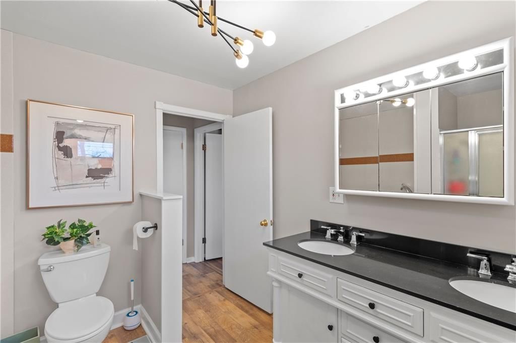 302 W Summit Street — photo 22